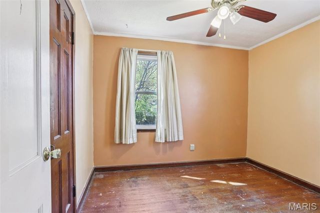 10426 Driver Avenue, Overland, MO 63114