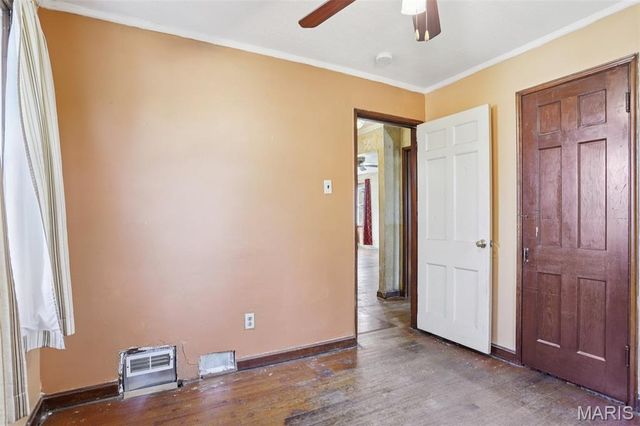 10426 Driver Avenue, Overland, MO 63114