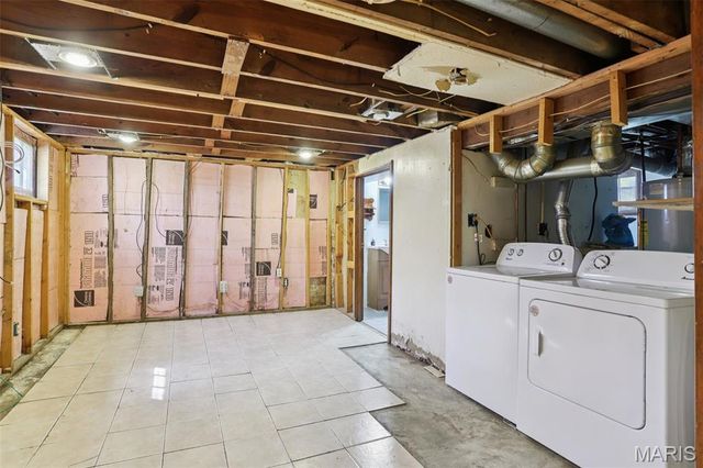 10426 Driver Avenue, Overland, MO 63114