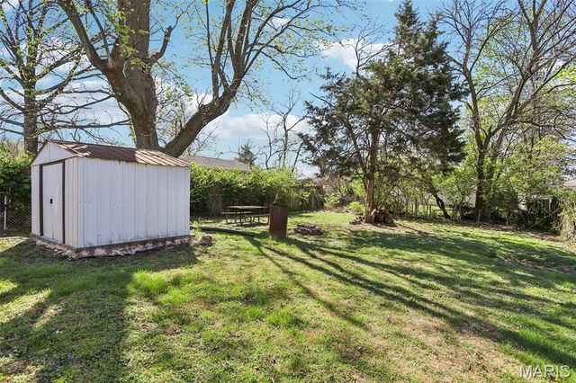 10426 Driver Avenue, Overland, MO 63114