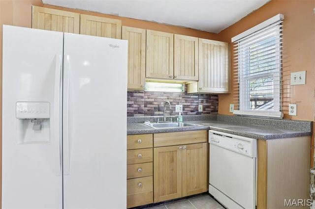 10426 Driver Avenue, Overland, MO 63114