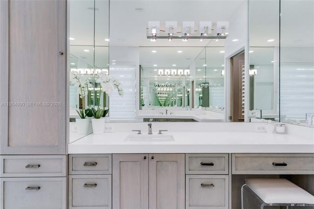 10521 SW 123rd St, Miami, FL 33176