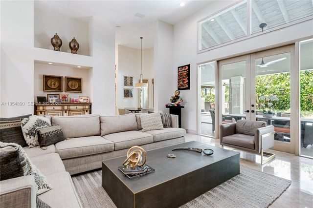 10521 SW 123rd St, Miami, FL 33176