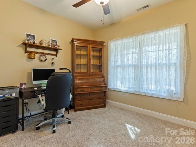 334 Summer Orchard Drive, Hendersonville, NC 28792