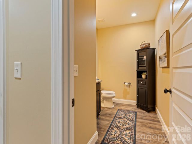 334 Summer Orchard Drive, Hendersonville, NC 28792