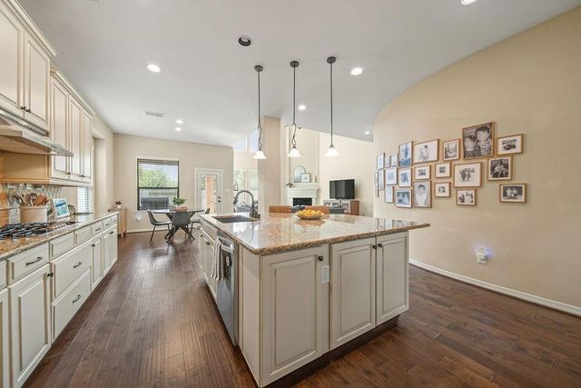 50 Genova Way Lane, Missouri City, TX 77459