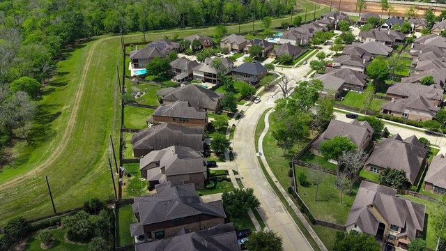 50 Genova Way Lane, Missouri City, TX 77459