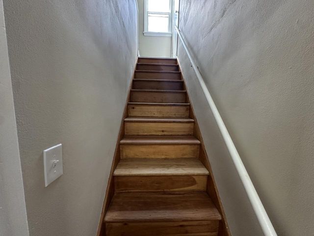 4940 N 64th STREET, Milwaukee, WI 53218