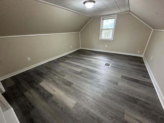 4940 N 64th STREET, Milwaukee, WI 53218