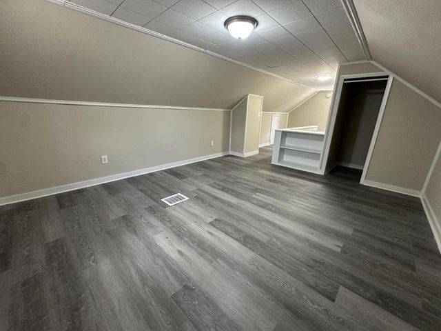 4940 N 64th STREET, Milwaukee, WI 53218