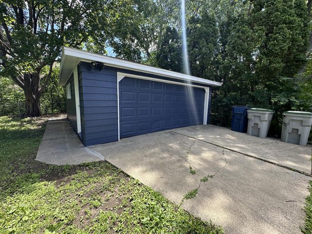 4940 N 64th STREET, Milwaukee, WI 53218