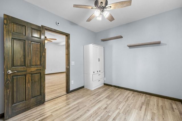 1003 Valley St SE, Minot, ND 58701