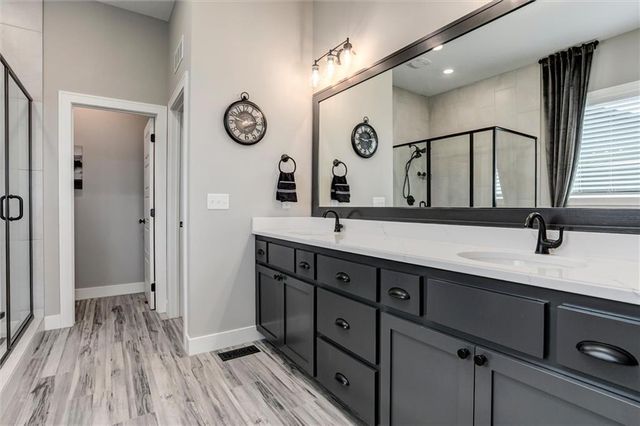 13317 W 181st Place, Overland Park, KS 66013