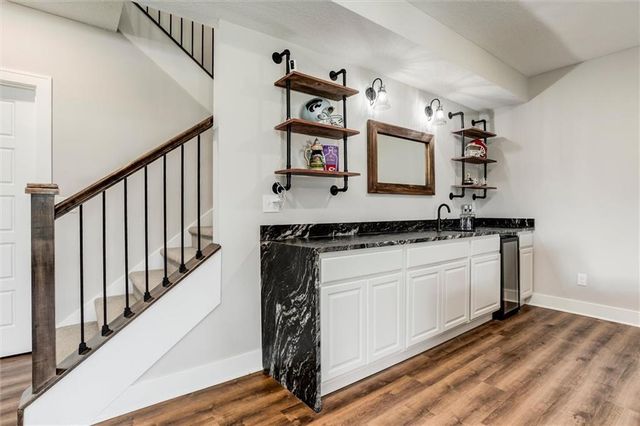 13317 W 181st Place, Overland Park, KS 66013