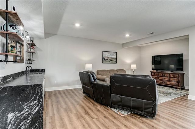13317 W 181st Place, Overland Park, KS 66013