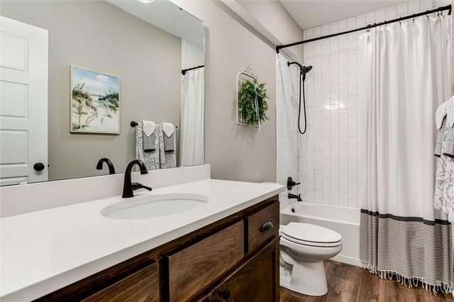 13317 W 181st Place, Overland Park, KS 66013