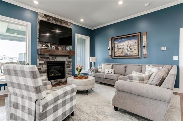 13317 W 181st Place, Overland Park, KS 66013
