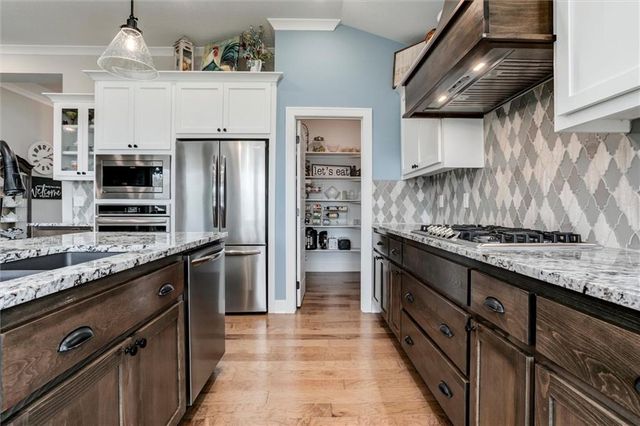 13317 W 181st Place, Overland Park, KS 66013
