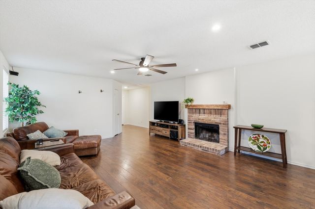 3231 Andalusian Drive, Denton, TX 76210