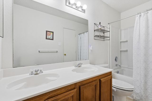3231 Andalusian Drive, Denton, TX 76210