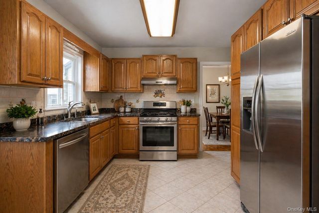 65 Tower Place 1st floor, Yonkers, NY 10703