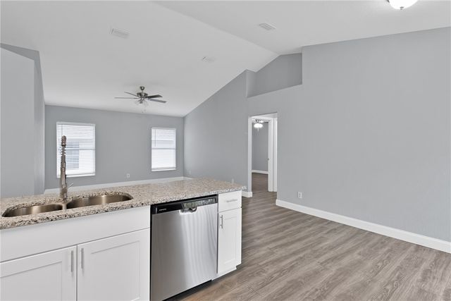 231 12th Street SW, Vero Beach, FL 32962