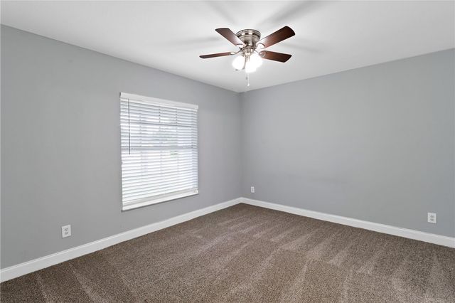 231 12th Street SW, Vero Beach, FL 32962