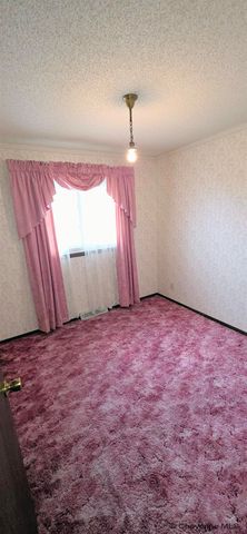 6816 BOMAR DR, Cheyenne, WY 82009