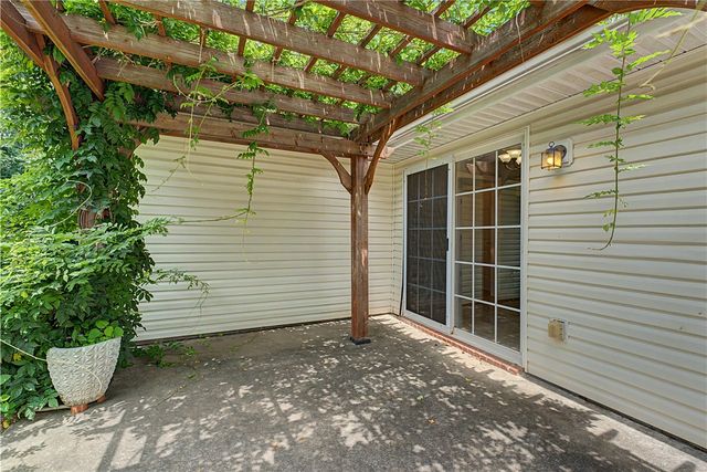 1945 N Cannondale Drive, Fayetteville, AR 72704