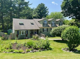 29 Stony Acre Drive, Cranston, RI 02920