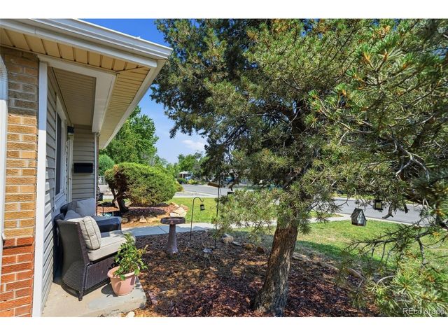 8187 W 17th Ave, Lakewood, CO 80214