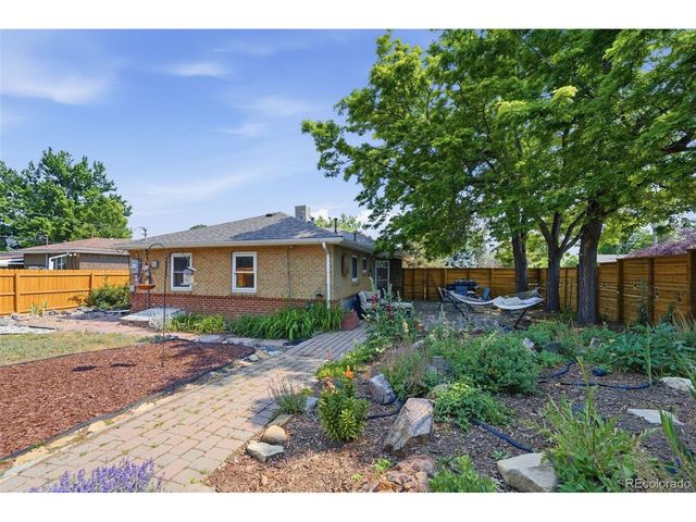 8187 W 17th Ave, Lakewood, CO 80214