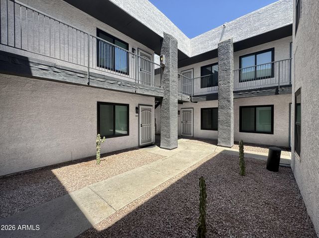 3738 E MCDOWELL Road 101, Phoenix, AZ 85008
