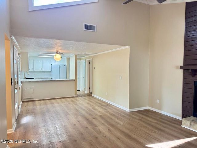 1561 ARCADIA Drive, Jacksonville, FL 32207