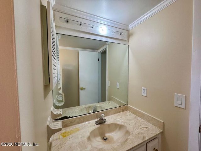 1561 ARCADIA Drive, Jacksonville, FL 32207