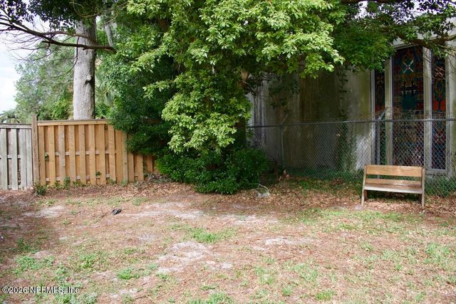 1561 ARCADIA Drive, Jacksonville, FL 32207