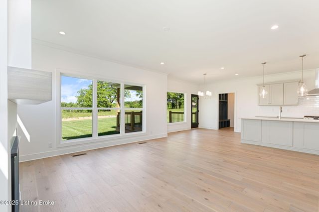 3238 Catalpa Farms Dr, Fisherville, KY 40023