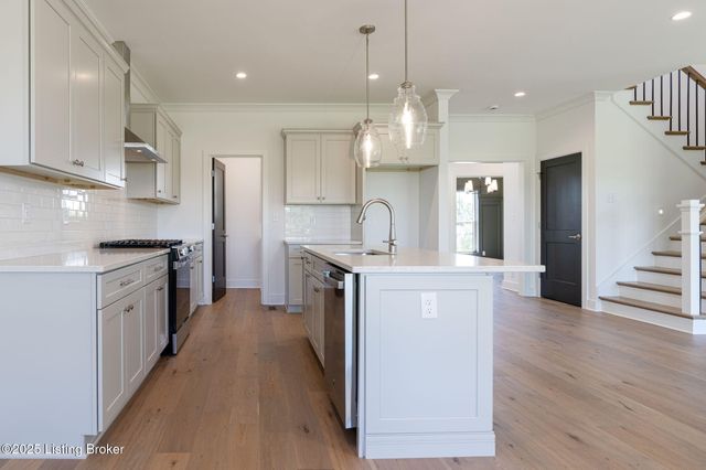 3238 Catalpa Farms Dr, Fisherville, KY 40023