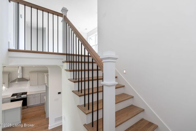 3238 Catalpa Farms Dr, Fisherville, KY 40023