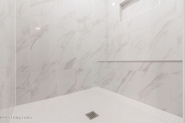 3238 Catalpa Farms Dr, Fisherville, KY 40023