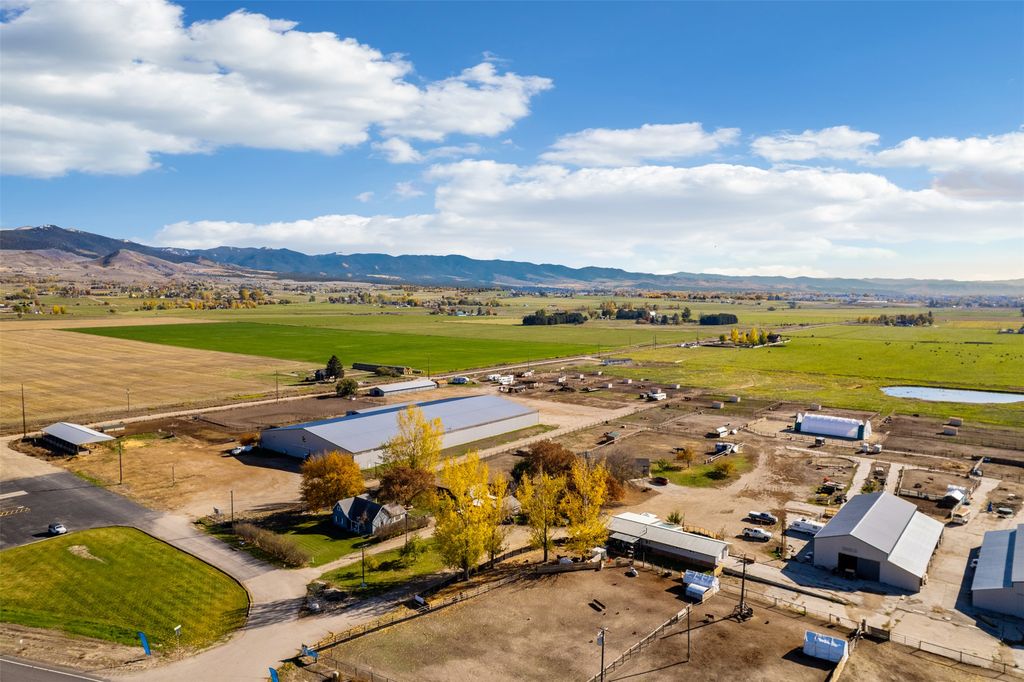 224 Rusty Spur Way, Corvallis, MT 59828 photo 2