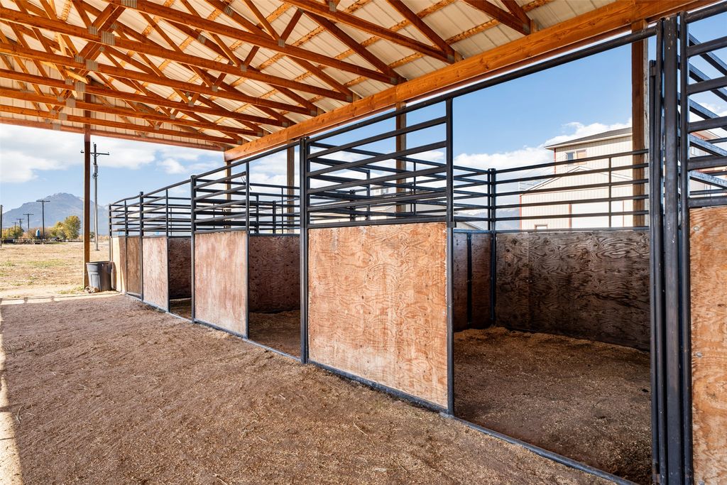 224 Rusty Spur Way, Corvallis, MT 59828 photo 30