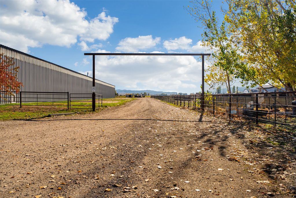 224 Rusty Spur Way, Corvallis, MT 59828 photo 33