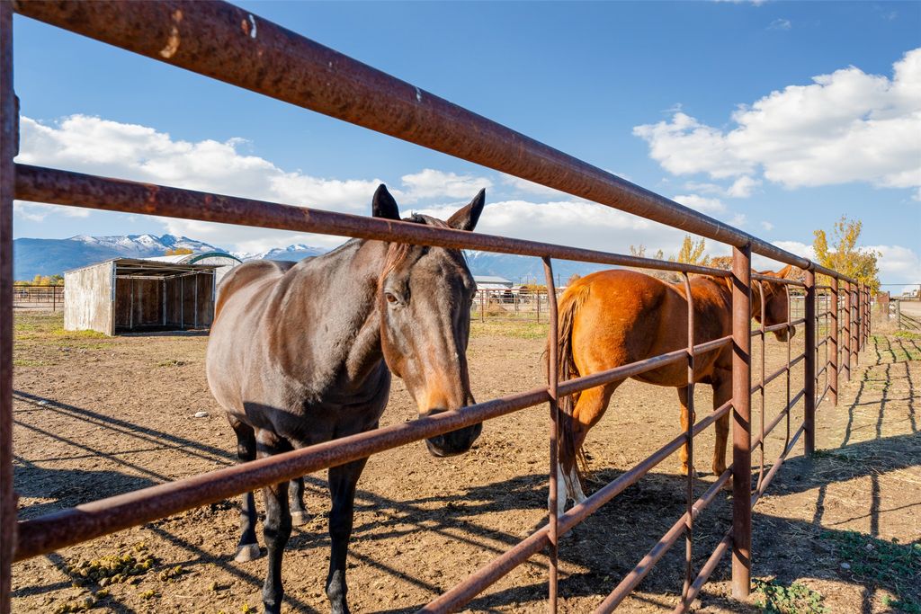224 Rusty Spur Way, Corvallis, MT 59828 photo 41
