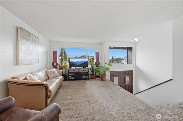 11314 E Ibberson Drive, Everett, WA 98208