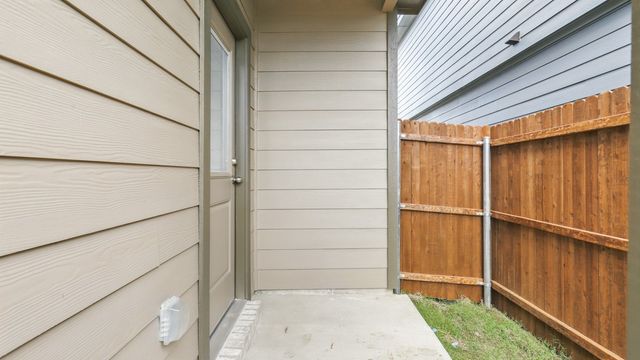 3032 MAPLE ORCHARD Lane, Fort Worth, TX 76140