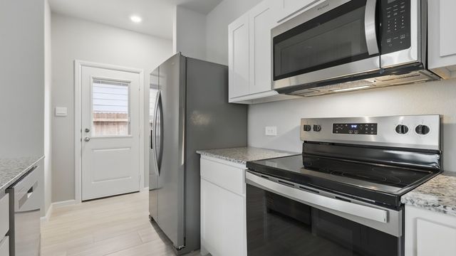 3032 MAPLE ORCHARD Lane, Fort Worth, TX 76140