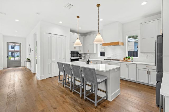 721 GOLFVIEW STREET, Orlando, FL 32804