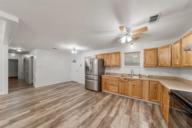 15 Hill Lane, Coldspring, TX 77331