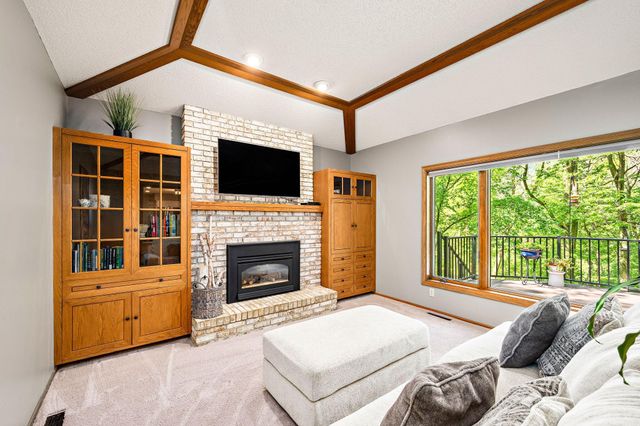 4769 White Oak Court, Eagan, MN 55122